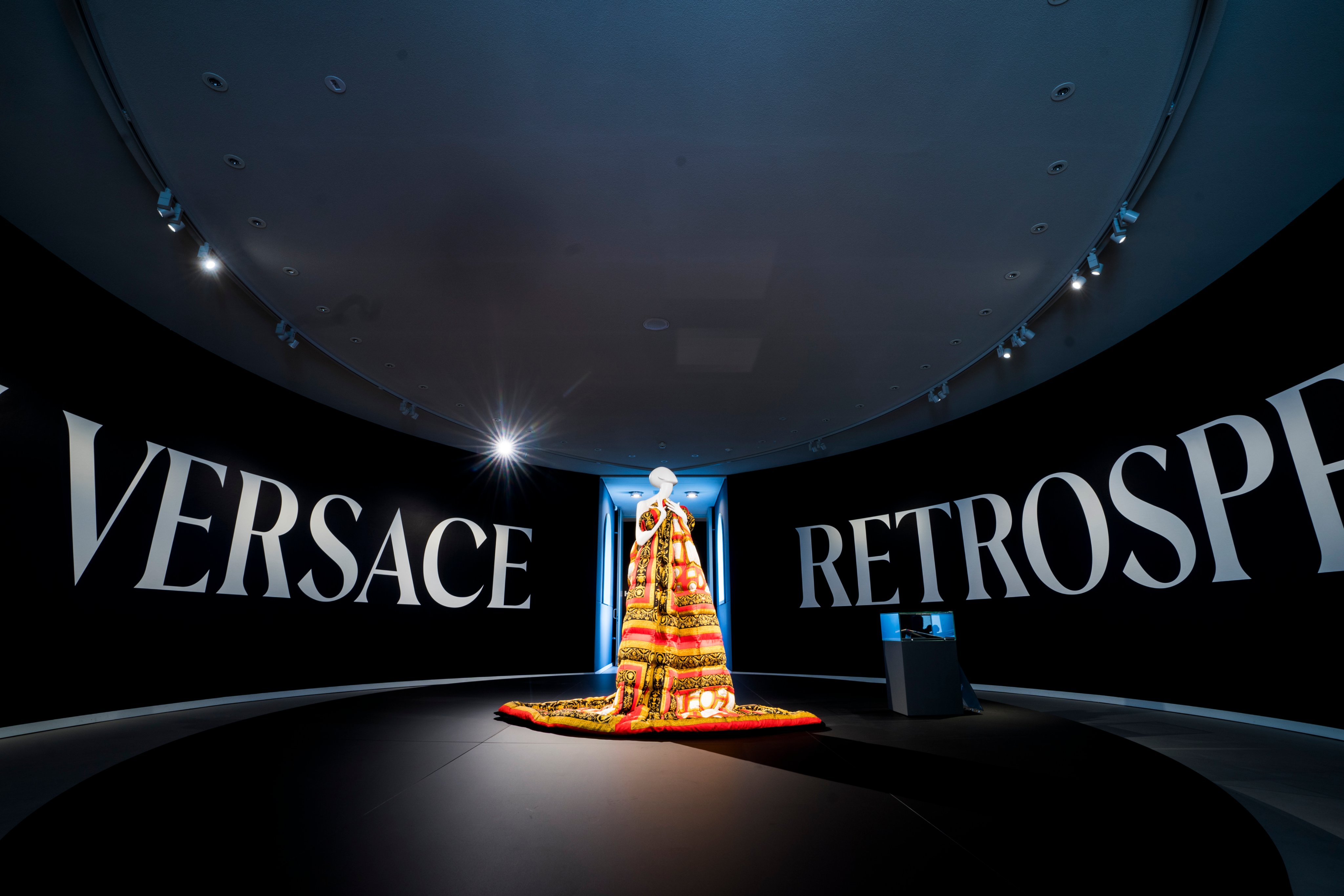 Leerlingen 'ontmoeten' Gianni Versace in het Groninger Museum
