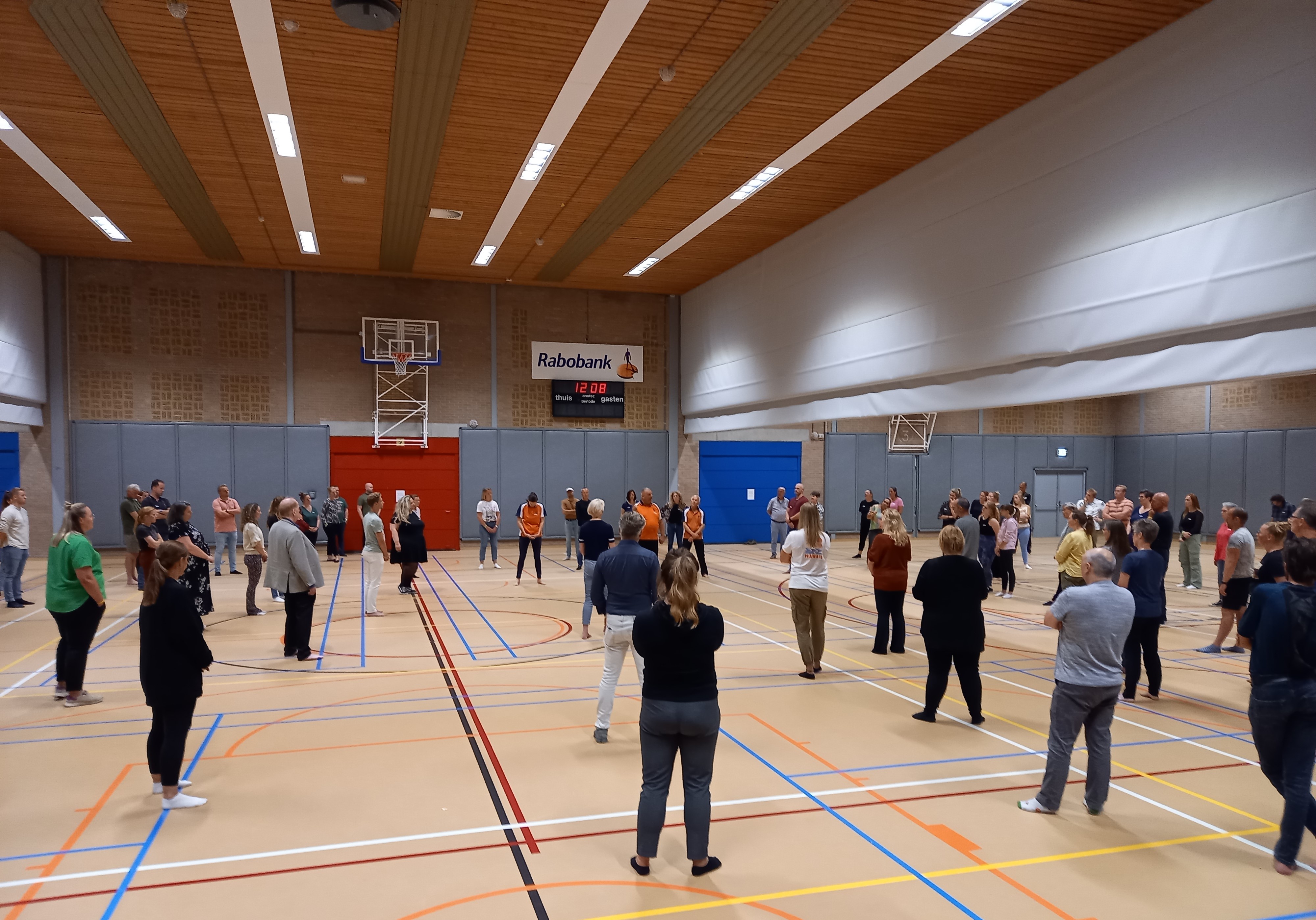 Geslaagde Rots en Water training voor alle medewerkers Wolfsbos Geslaagde Rots en Water training voor alle medewerkers Wolfsbos